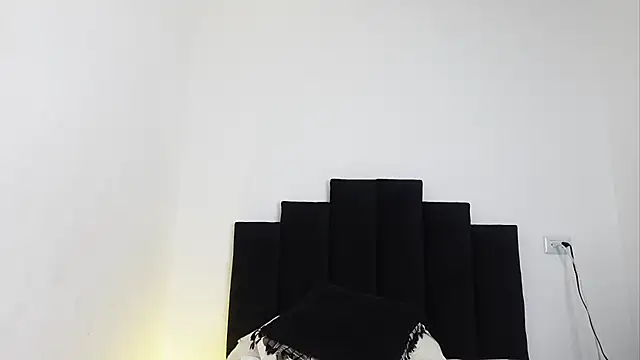 MarcoAlexLatino online show from December 7, 3:25 am