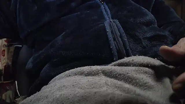 hidenyan02 online show from January 22, 11:12 am