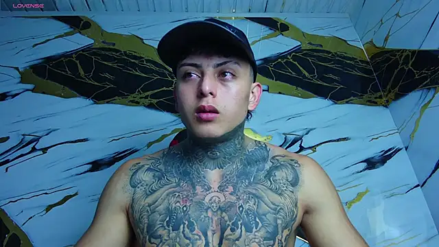 Kevin22 222 online show from March 2, 10:13 pm