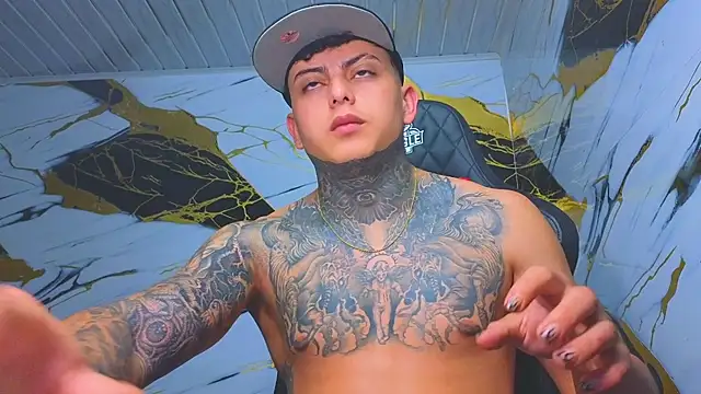 Kevin22 222 online show from December 4, 4:52 am