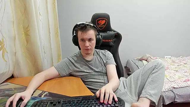 iliaskrislove online show from November 25, 2:30 pm