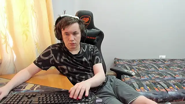 iliaskrislove online show from March 16, 12:31 pm