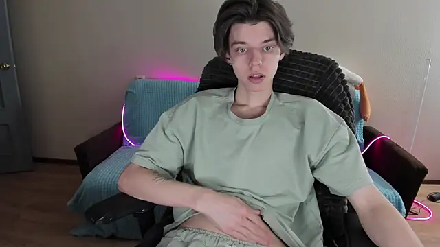 Liam sexy1 online show from February 8, 2:05 pm