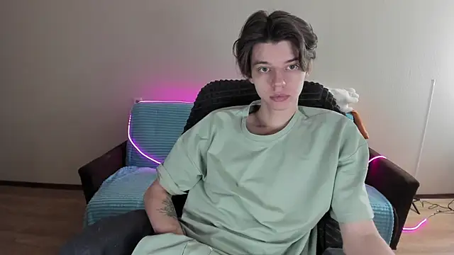 Liam sexy1 online show from December 24, 4:55 am