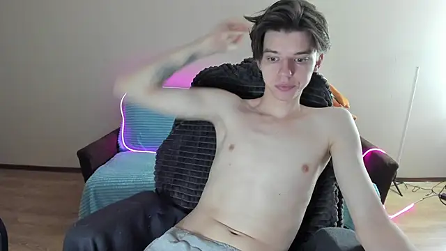 Liam sexy1 online show from December 6, 4:47 am