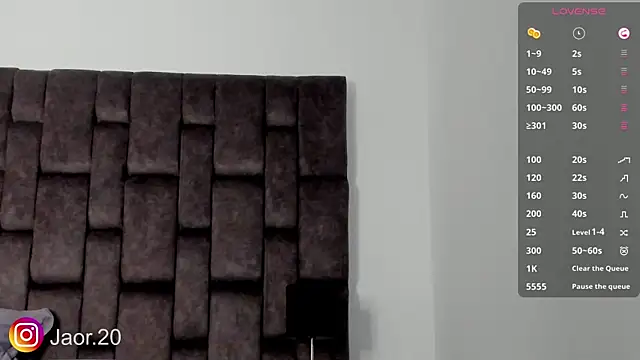 Snapshot of Jaor_owens20 chatting on October 7, 11:42 pm Jaor owens20 online show from October 7, 11:42 pm