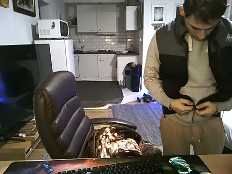 mihaimichael online show from October 12, 5:51 pm