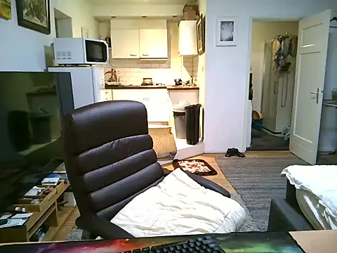 mihaimichael online show from September 8, 6:51 pm