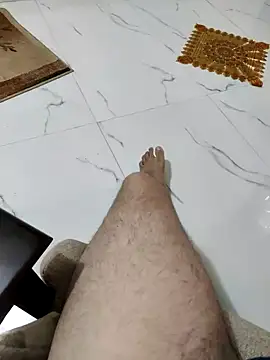 ARYANAVAILABLE online show from November 20, 4:06 pm