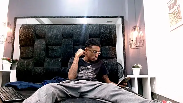 Jose Smoke online show from December 23, 2:56 am