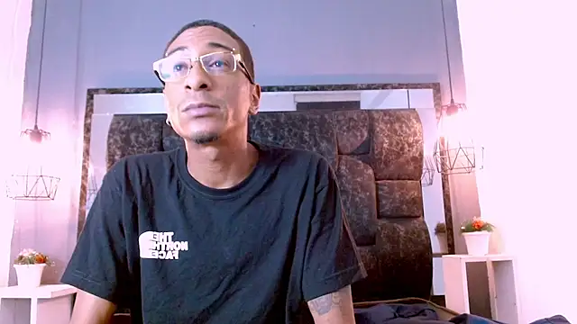 Jose Smoke online show from February 11, 4:11 am