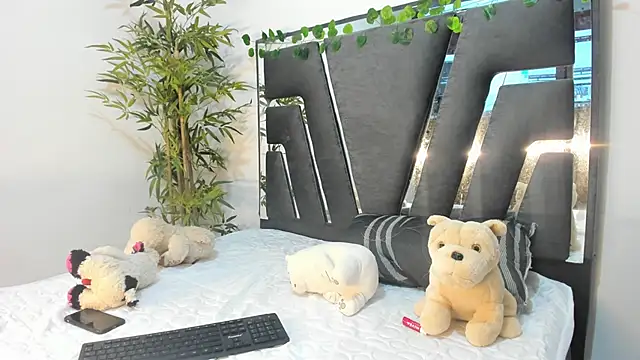 Snapshot of Black_Rose2 chatting on January 31, 11:46 am Black Rose2 online show from January 31, 11:46 am