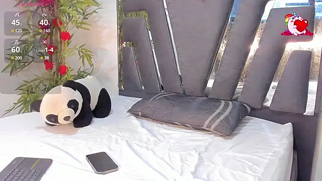 Snapshot of Black_Rose2 chatting on February 23, 11:39 am Black Rose2 online show from February 23, 11:39 am