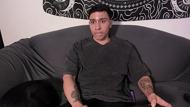 Snapshot of JayMarcos_ chatting on March 1, 3:53 am JayMarcos online show from March 1, 3:53 am