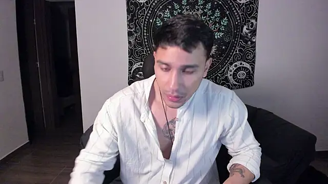 Snapshot of JayMarcos_ chatting on February 1, 1:55 am JayMarcos online show from February 1, 1:55 am