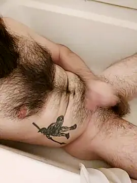 hungandnerdy420 online show from October 31, 7:23 am