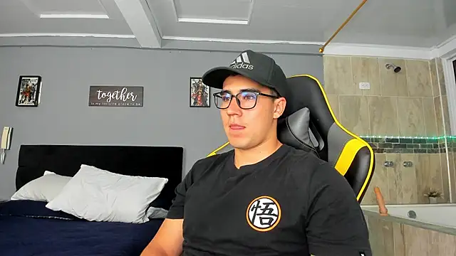 owengray2n online show from January 20, 2:01 am