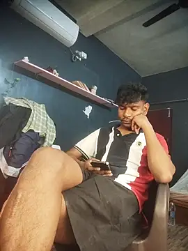 richardjames95 online show from February 12, 7:09 pm