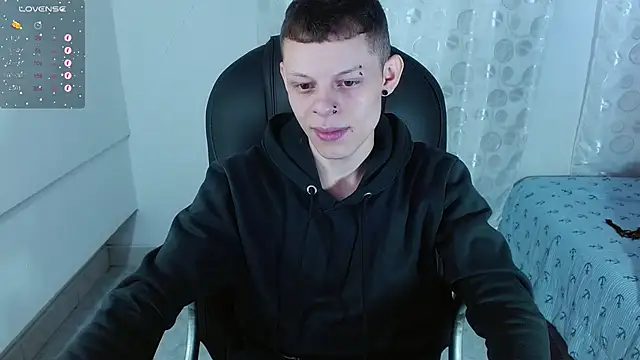 Matthew Boy  online show from February 19, 1:28 pm