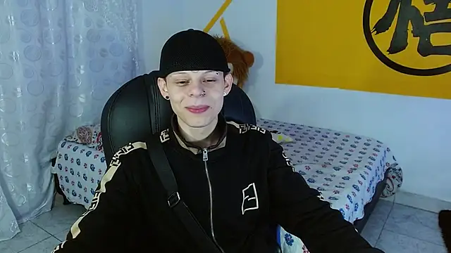 Matthew Boy  online show from December 24, 5:49 am