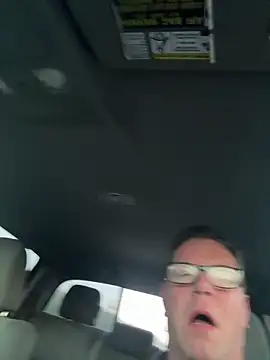 Goldenbear3111 online show from April 18, 10:49 am