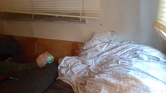 Snapshot of terry2big4u24 chatting on February 26, 12:16 am terry2big4u24 online show from February 26, 12:16 am