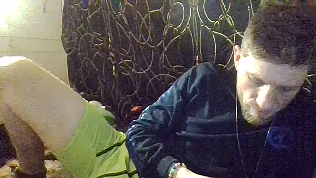 Snapshot of terry2big4u24 chatting on January 23, 5:13 am terry2big4u24 online show from January 23, 5:13 am