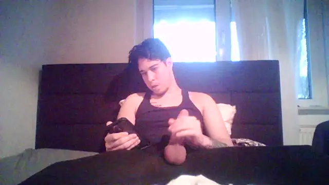 Latinoslv online show from December 4, 2:57 pm