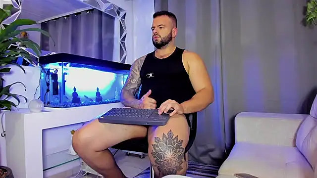 Johnnygrayson1 online show from January 5, 10:19 pm