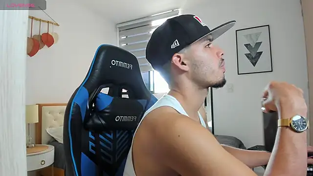 mateoleonee online show from October 21, 7:50 pm