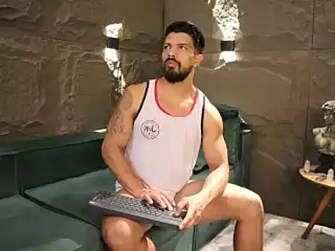 DannSaenz online show from March 12, 10:17 pm