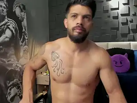 DannSaenz online show from January 20, 10:18 am