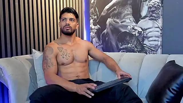 DannSaenz online show from December 8, 3:35 pm