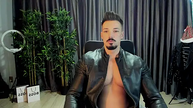 HaydenSpearss online show from November 25, 8:05 am