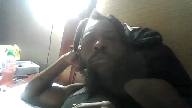 Snapshot of Mrbbc803 chatting on October 17, 11:36 am Mrbbc803 online show from October 17, 11:36 am