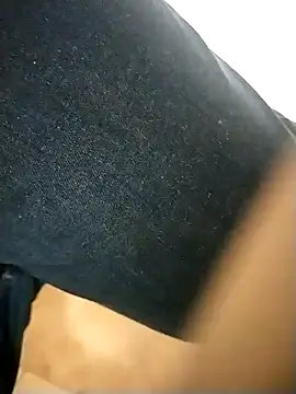 Snapshot of lobito1997 chatting on February 8, 1:11 am lobito1997 online show from February 8, 1:11 am