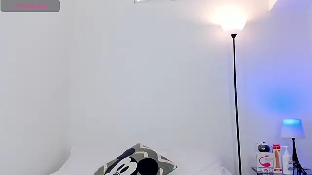 mike tylor01 online show from February 3, 3:39 pm