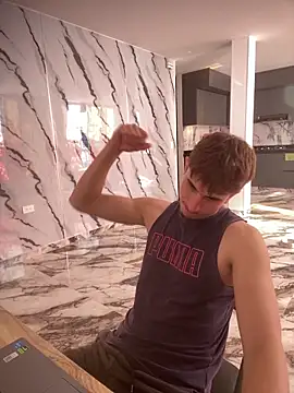 oliver Lz online show from December 13, 8:15 pm