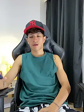  CamiloBass online show from March 13, 1:46 am