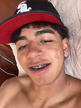 Snapshot of JoanG10 chatting on October 9, 6:24 pm JoanG10 online show from October 9, 6:24 pm