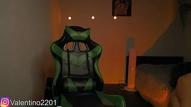 Valentino Xander online show from March 14, 5:58 am