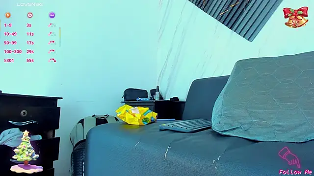 Piggy Eddy online show from December 16, 5:03 am