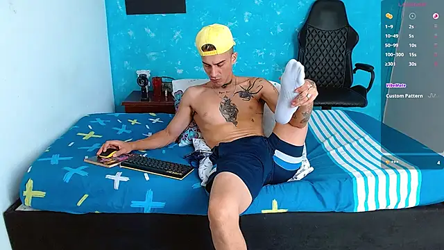 Snapshot of bray_hotboy777 chatting on September 14, 3:58 pm bray hotboy777 online show from September 14, 3:58 pm