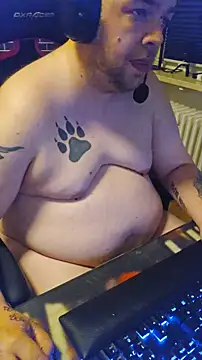 PupW0lfy online show from January 18, 7:49 pm