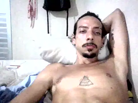 tayllorscott online show from January 12, 6:59 pm