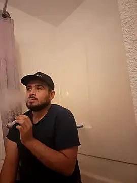 JooveyRose online show from December 7, 9:17 am