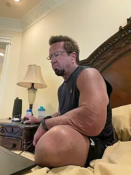sluttydylan online show from August 1, 9:58 pm