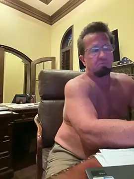 sluttydylan online show from March 11, 2:07 am