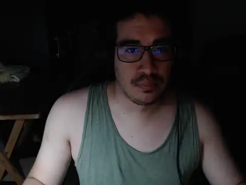 Snapshot of thealfawolf01 chatting on December 18, 3:58 am thealfawolf01 online show from December 18, 3:58 am