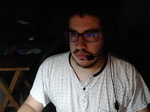 Snapshot of thealfawolf01 chatting on January 14, 2:50 am thealfawolf01 online show from January 14, 2:50 am